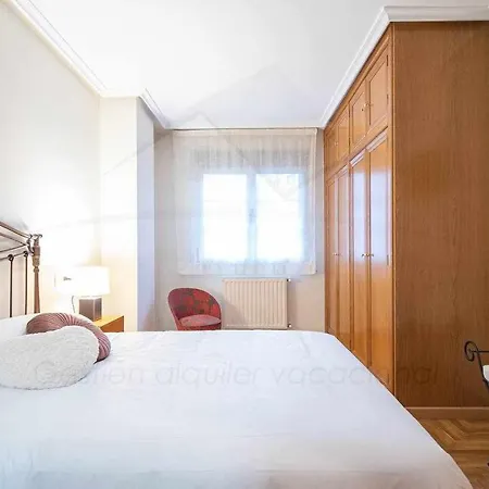 Celina, Apartment Gijón