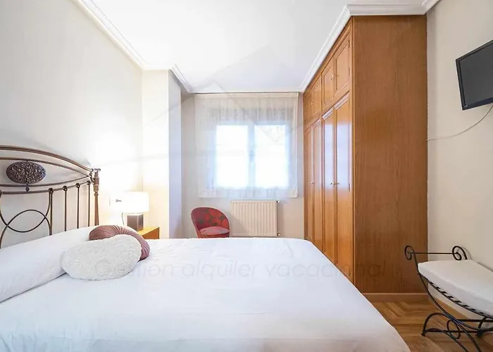 Celina, Lejlighed Gijón